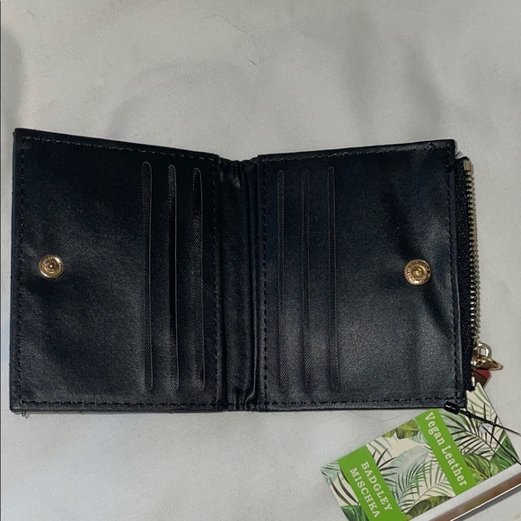 Badgley Mischka Black Quilted Wallet - Picture 4 of 7